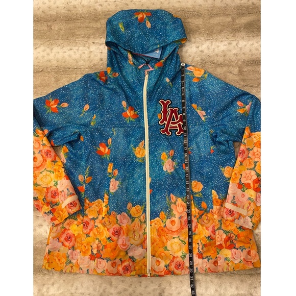 NWT💕VERY RARE GUCCI LA Dodger Chikae
Floral Manga Anime Windbreaker Jacket - Picture 4 of 16